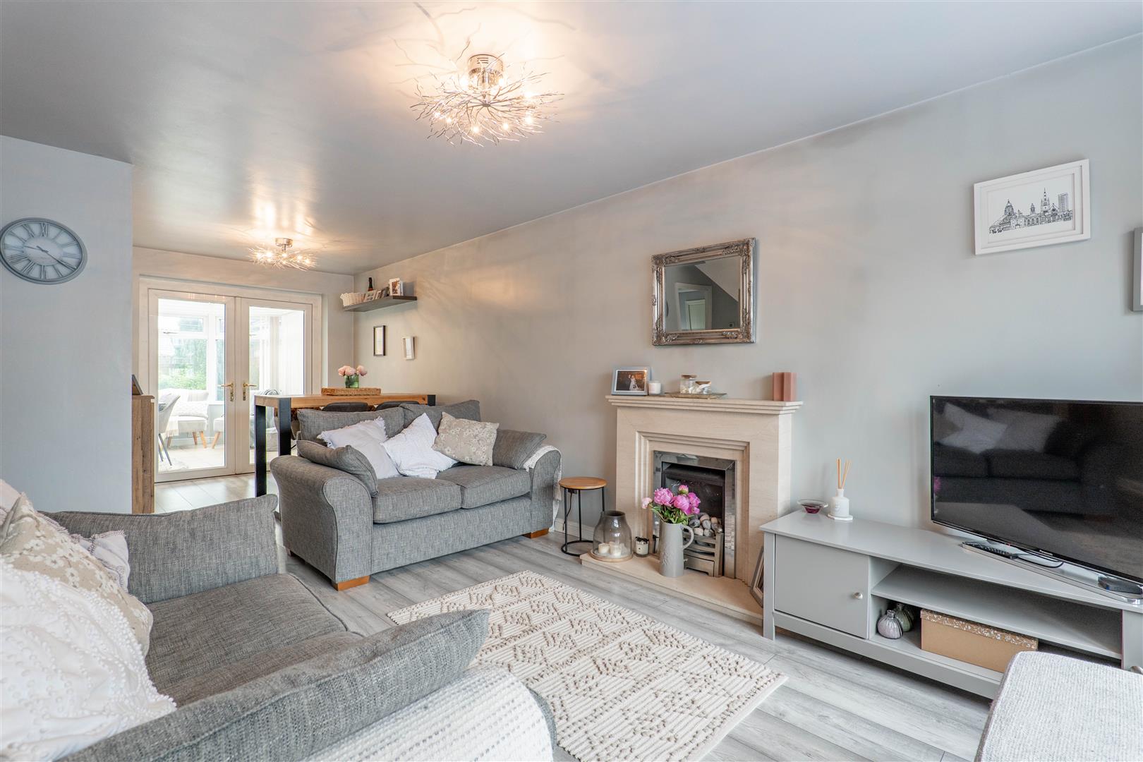 3 bed property in Mile Stone Meadow, Chorley